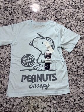 Peanuts Snoopy Light Blue Graphic Tee small 4/5